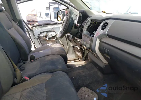 2018 Toyota Tundra Sr5 5.7L V8 z USA, uszkodzony, nr VIN 5TFDY5F10JX730023